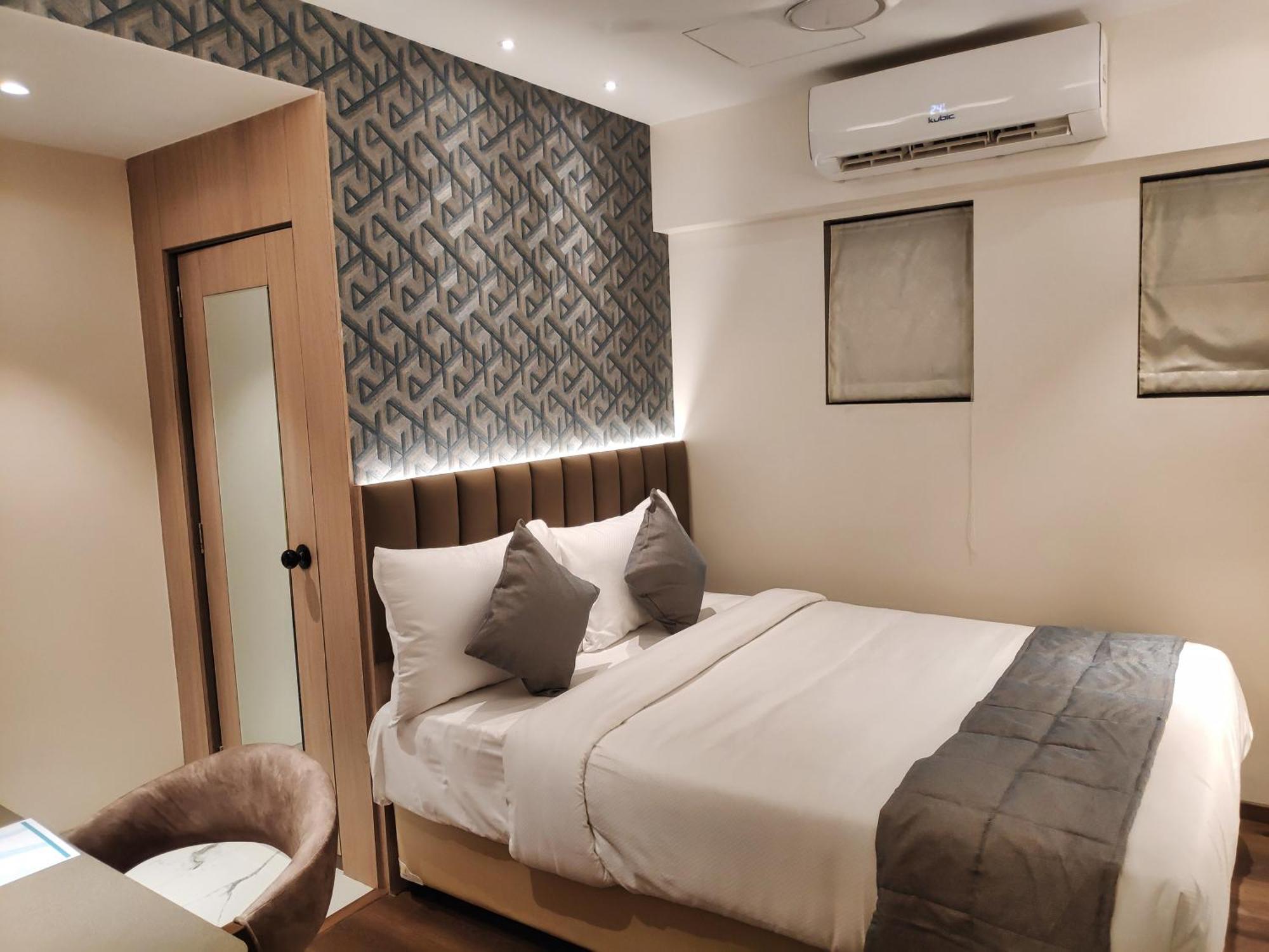Maxxvalue Hotel Midc - Andheri Мумбаи Экстерьер фото